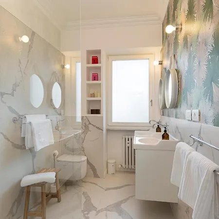 Apartment 270